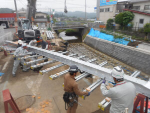 イージーラーメン橋施工の流れ 橋詰橋（京丹波町様）