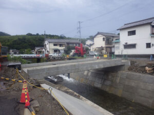 イージーラーメン橋施工中　佐野川農道橋（和歌山県東牟婁振興局様