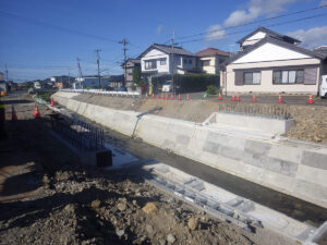 イージーラーメン橋施工中　佐野川農道橋（和歌山県東牟婁振興局様