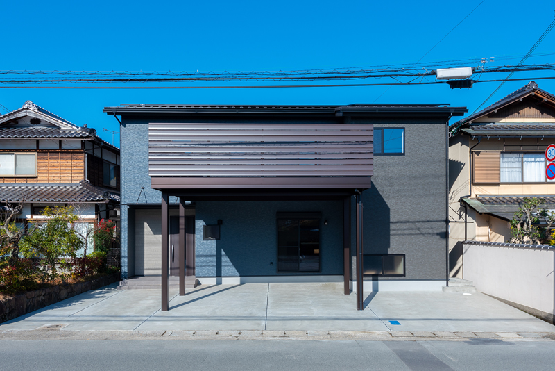 ガラスの床があるzeh住宅 新築住宅施工例 福知山 丹波 篠山の新築一戸建て 注文住宅 ゼロエネ住宅 ヨネダ