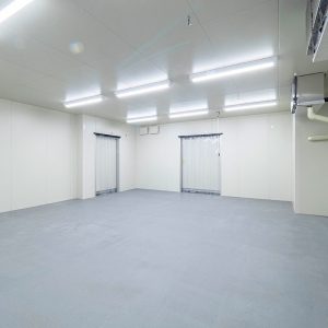 工場建築の施工事例内観1F　株式会社泉州屋様（大阪府）